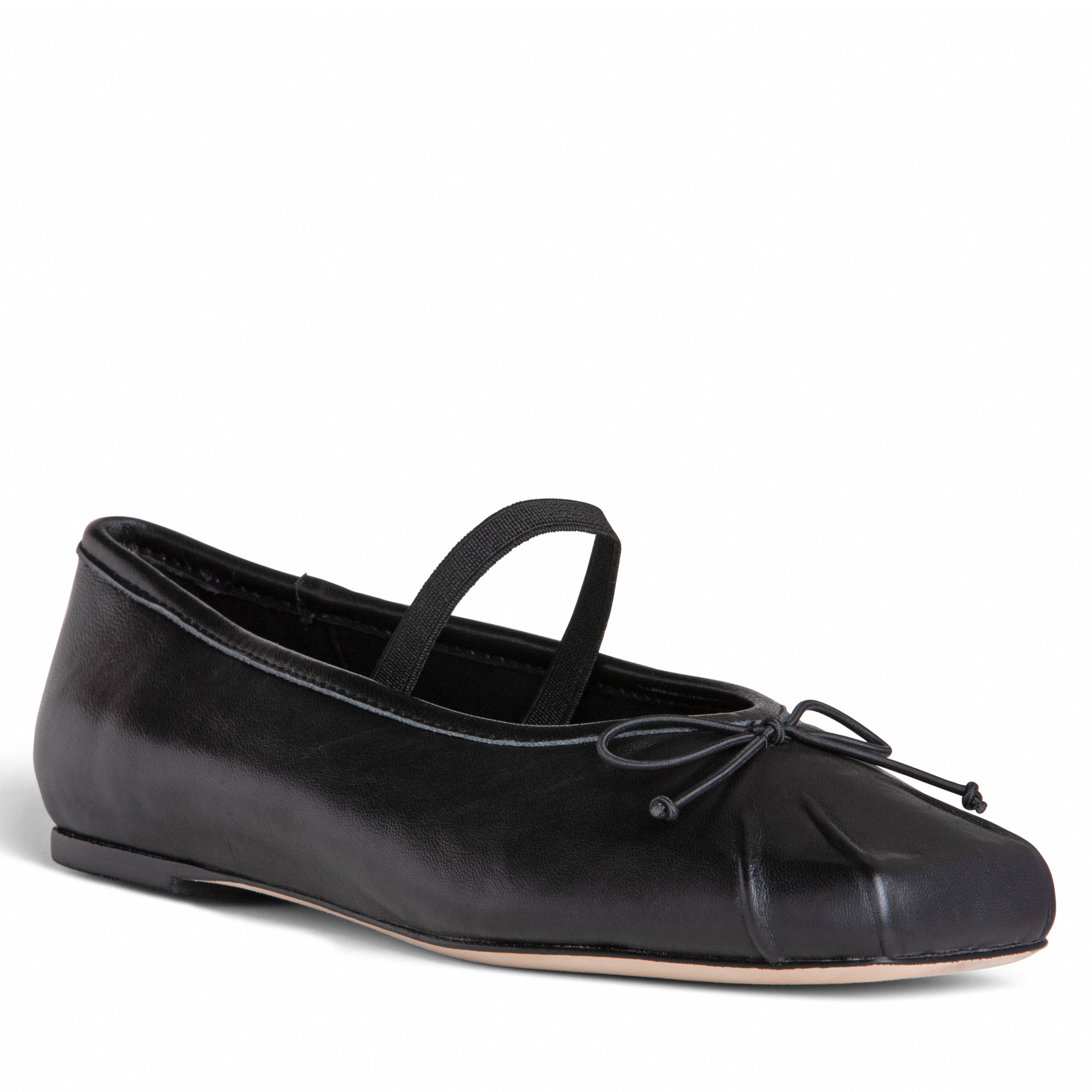 Cosie in black leather