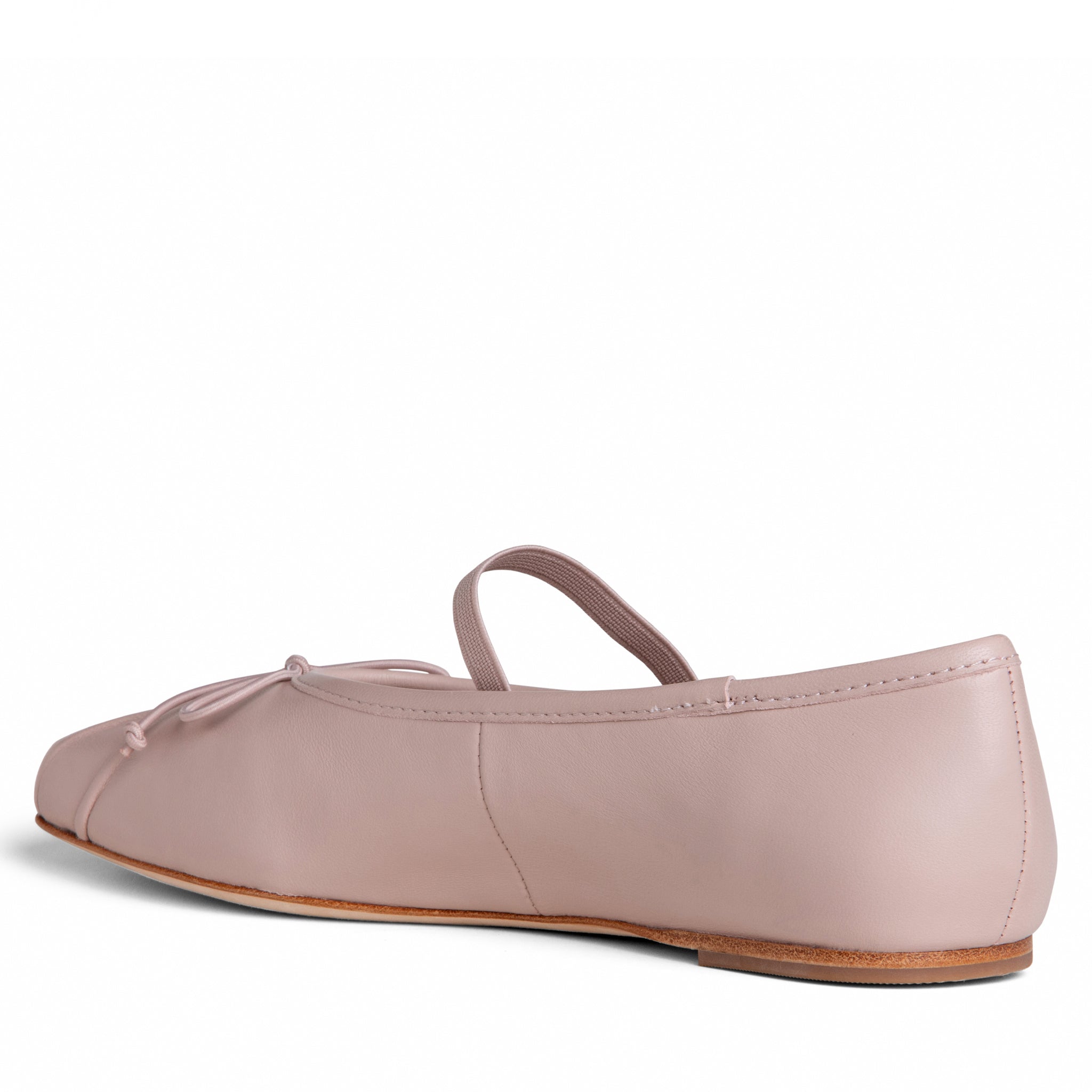 Cosie in blush leather